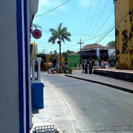 Hotel Plaza De La Trinidad 3*